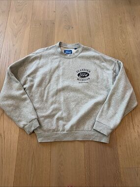 Ford Gray Crewneck Sweatshirt with Dearborn Michigan Logo Men’s Medium